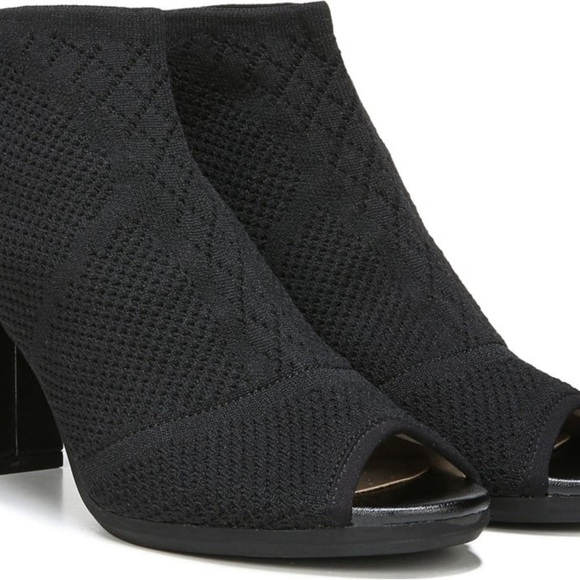 Life Stride | Alita Slingback Heel With Peep-Toe & Soft Knit Upper; Size 7.5M - Picture 4 of 17